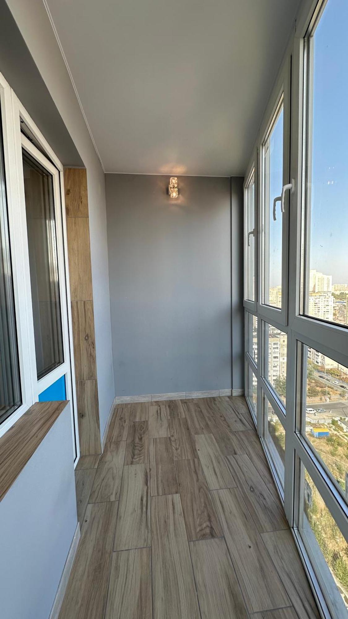 Є Генератор 1Кім Осокорки Вул Бориса Гмирі 20 Жк Патріотика Kiev Exterior foto